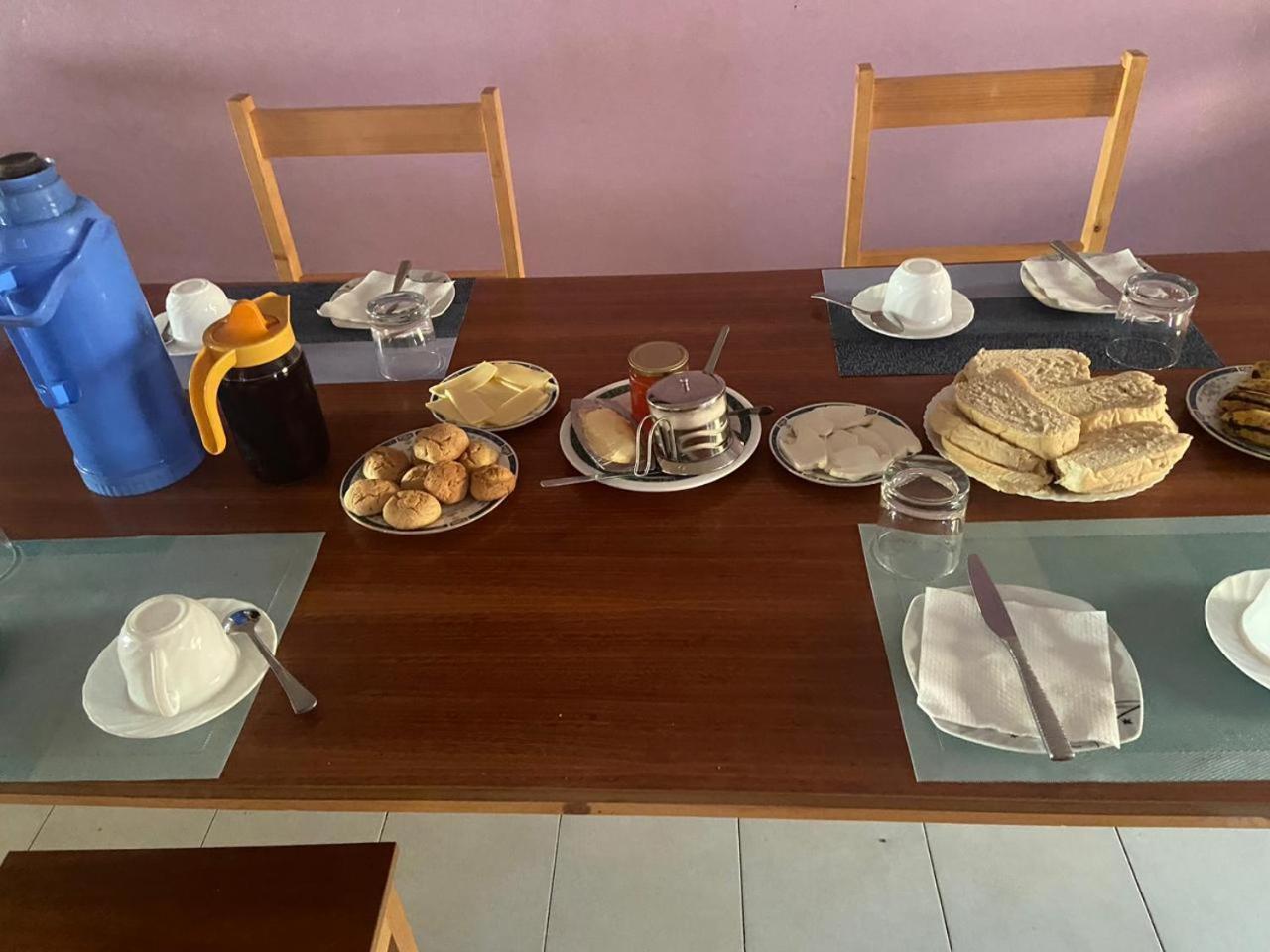 Casa Ze & Sonia Bed & Breakfast Portela ภายนอก รูปภาพ