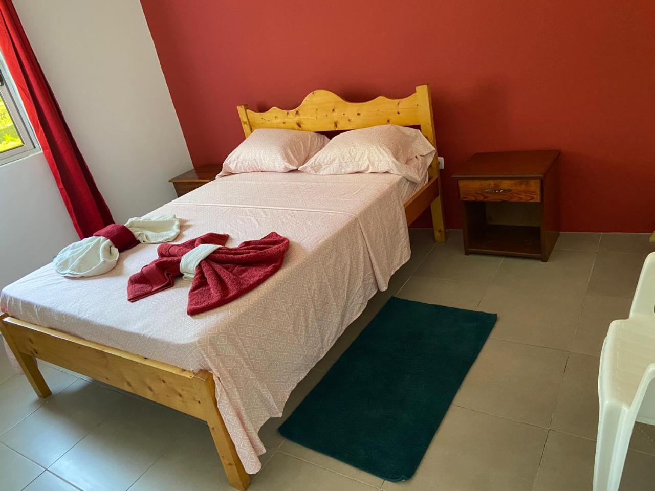 Casa Ze & Sonia Bed & Breakfast Portela ภายนอก รูปภาพ
